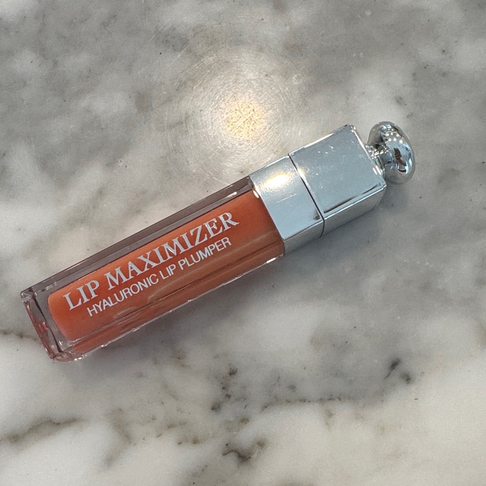 Dior Lip Maximizer Hyaluronic Lip Plumper - Coral 004